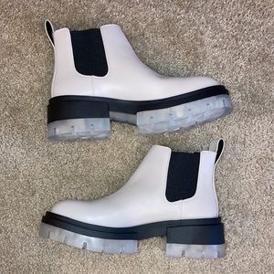 Chelsea-style boots in light beige size 9